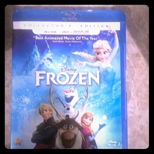 Frozen collectors edition blue ray
